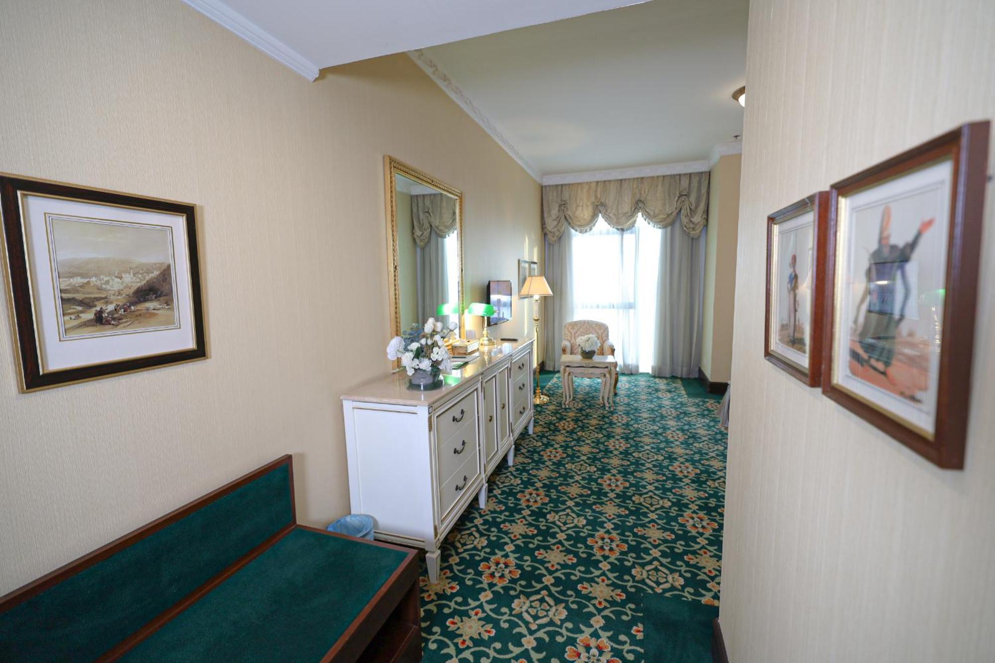 Habitat All Suites, Al Khobar Ngoại thất bức ảnh Interior of the hotel