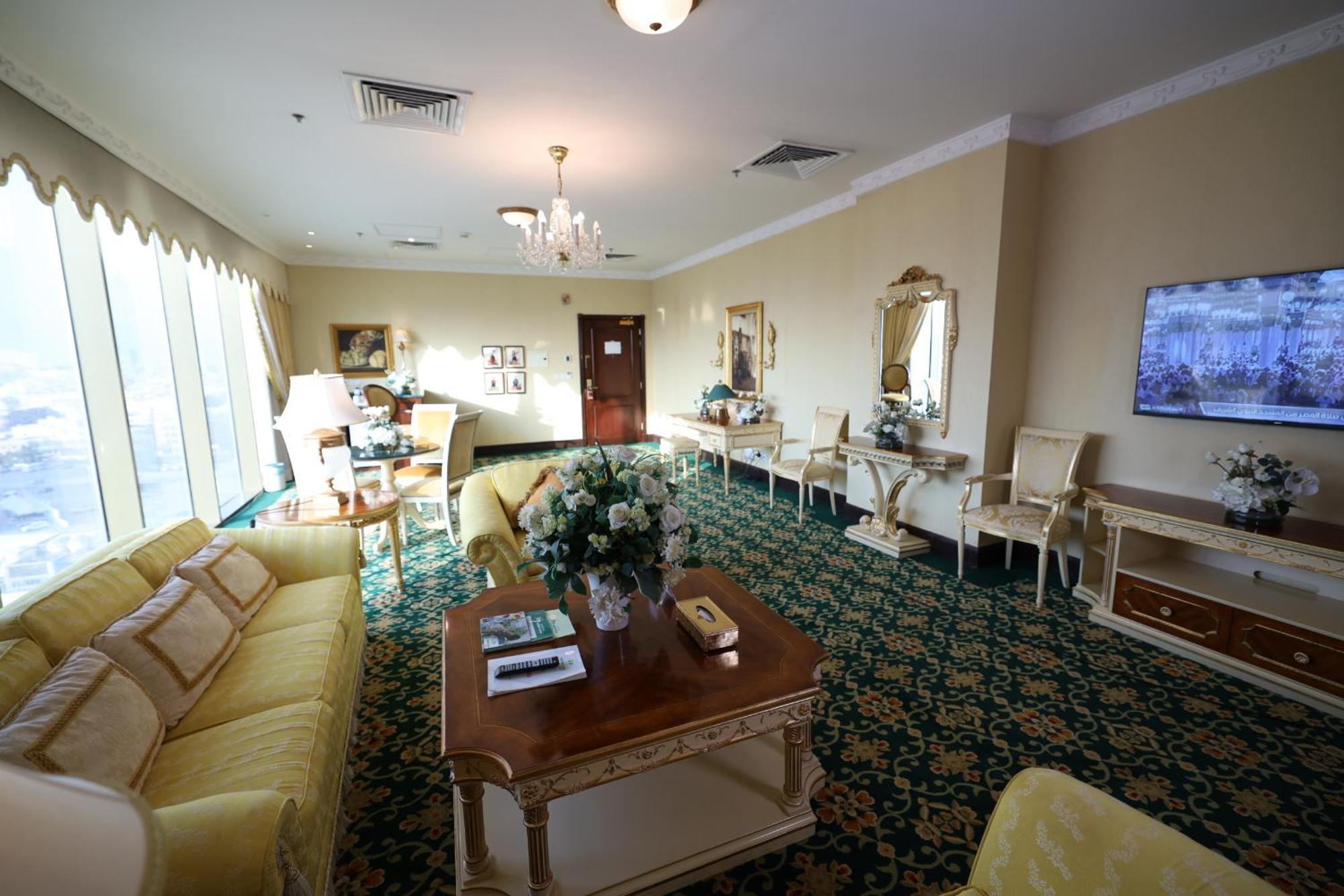 Habitat All Suites, Al Khobar Ngoại thất bức ảnh The Green Room