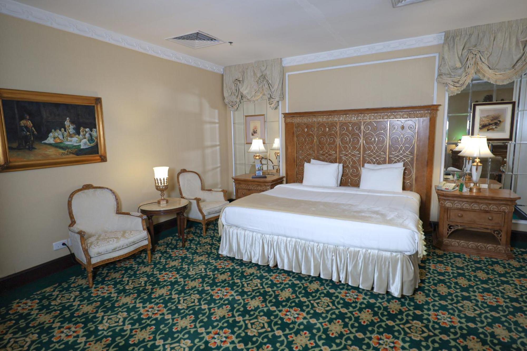 Habitat All Suites, Al Khobar Ngoại thất bức ảnh A bedroom at the hotel